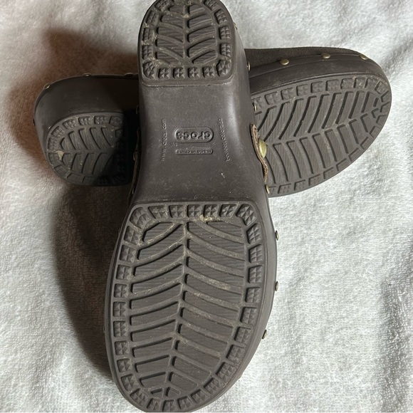 CROCS Womens Brown Suede Slip On Clog Mule Classic Casual Comfort sz w8. - Picture 5 of 7